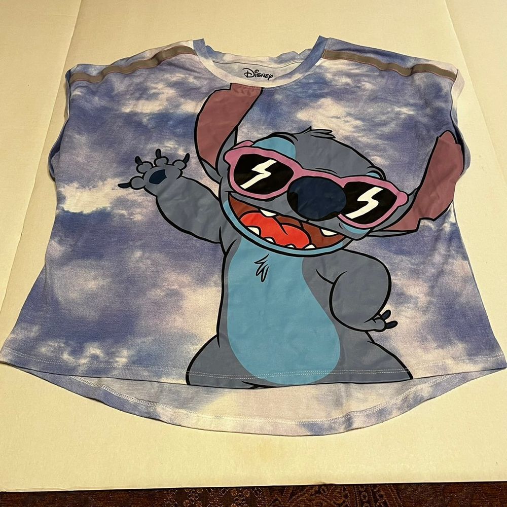 Disney Stitch rolled short sleeve top‎ juniors size XL extra large